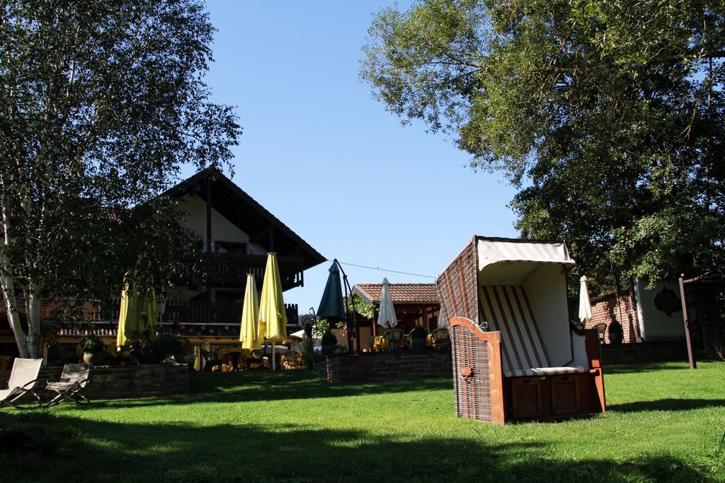 Landhotel Ewerts Insul Esterno foto
